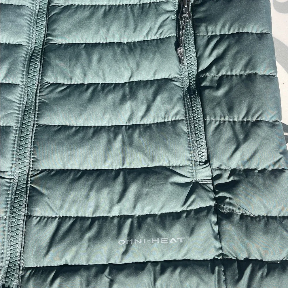 Columbia Omni Shield Sage Green Vest size xs - Picture 4 of 10
